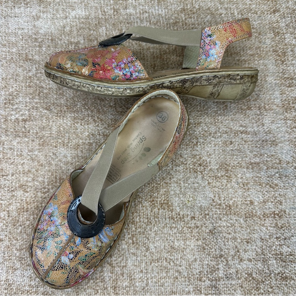 Spring Step Swirlet Floral Back Strap Sandals Women’s Size 38 US 7.5-8